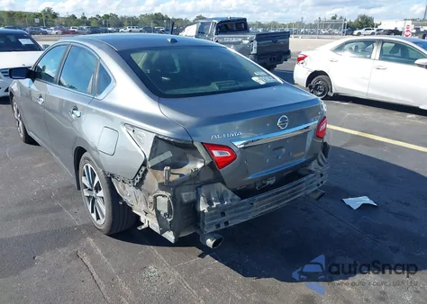 2016 Nissan Altima 2.5/2.5 S/2.5 Sl/2.5 Sr/2.5 Sv из США, поврежденный, VIN 1N4AL3AP4GC135702